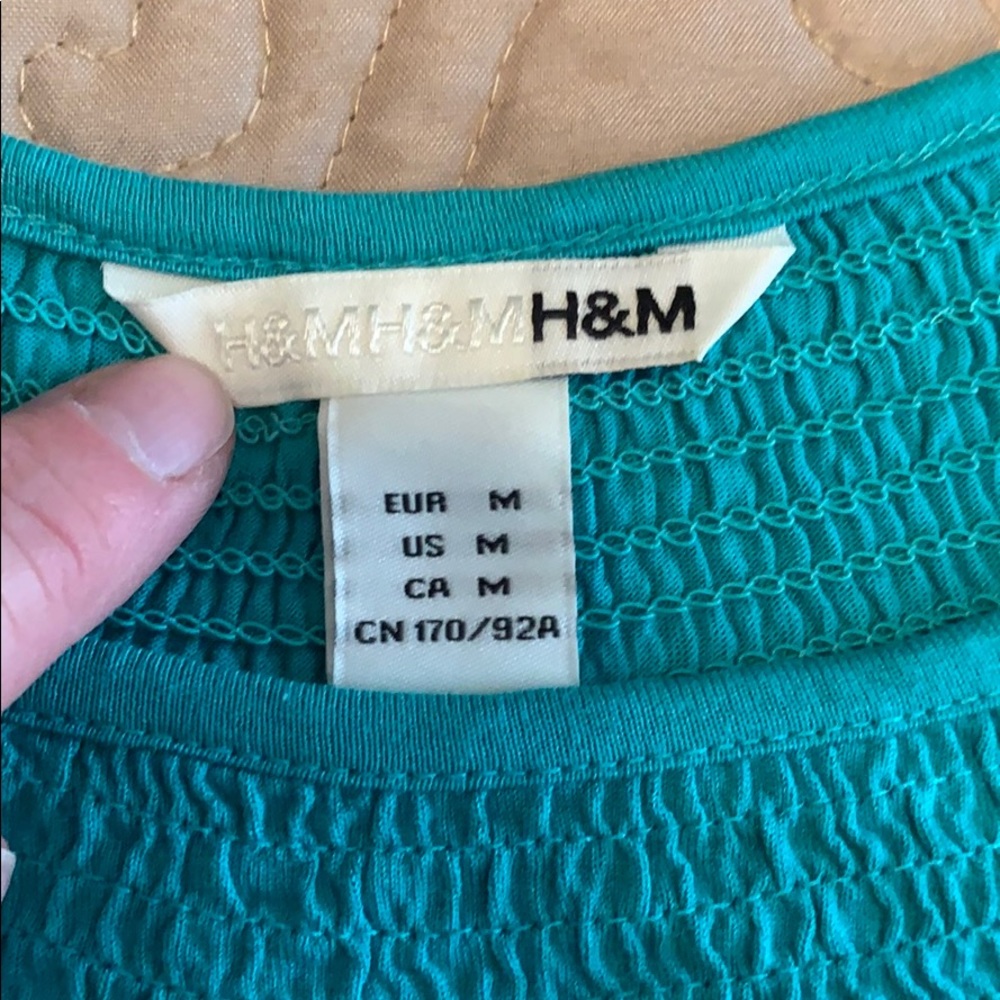 H&M Top - Picture 3 of 3